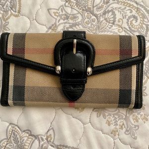 Burberry wallet